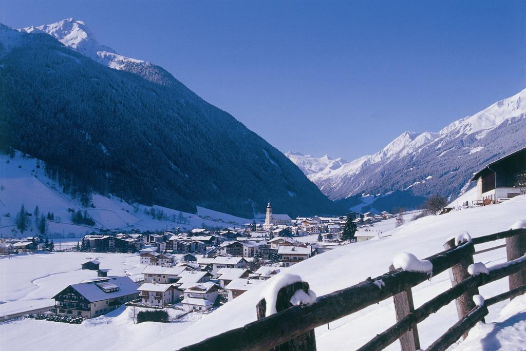 Sportpension Elisabeth Neustift im Stubaital Buitenkant foto