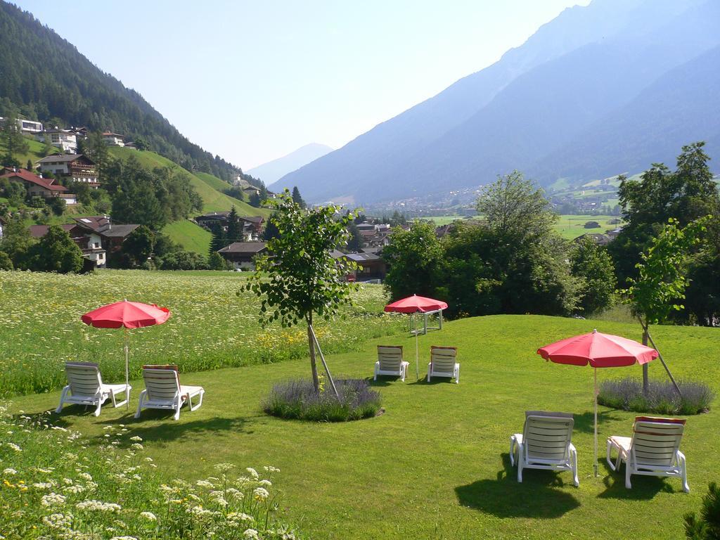 Sportpension Elisabeth Neustift im Stubaital Buitenkant foto