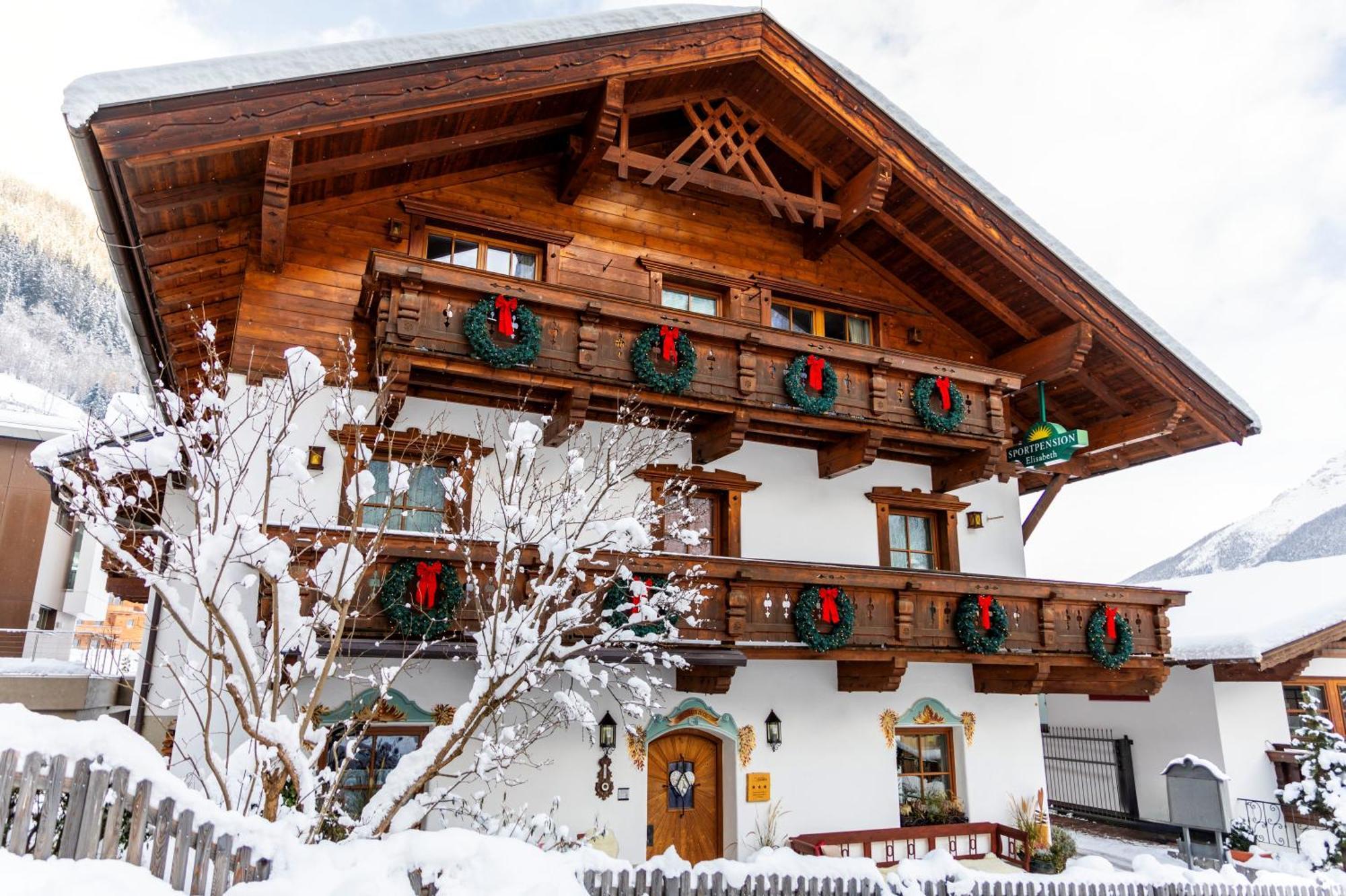 Sportpension Elisabeth Neustift im Stubaital Buitenkant foto